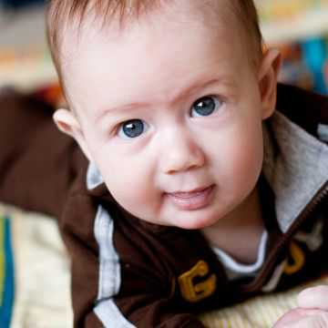 代怀代生孕机构名单,广州三代试管婴儿医院成功率前三名排名榜费用是多少，该挂什么科！