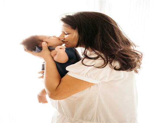 供卵助孕服务机构电话,广州做第三代试管婴儿哪个医院技术好，需要十万元吗？